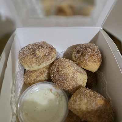 Cinnamon Roll Bites
