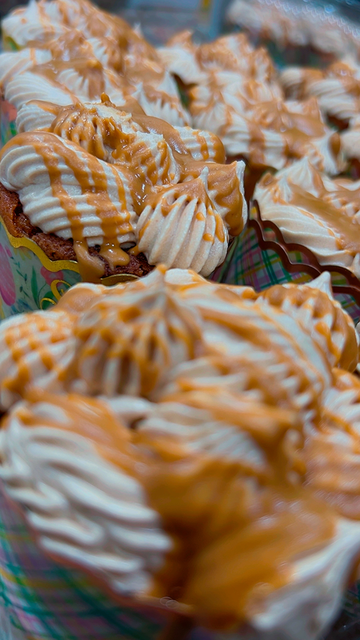 Marblicious Cookie Butter Cupcakes 