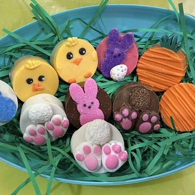Easter Cake Pucks