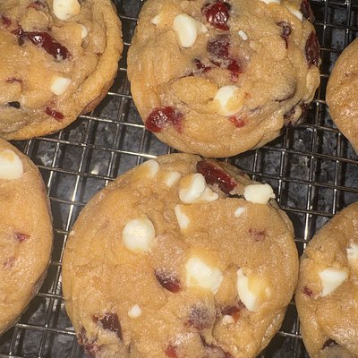 White Chocolate & Cranberry Cookies 
