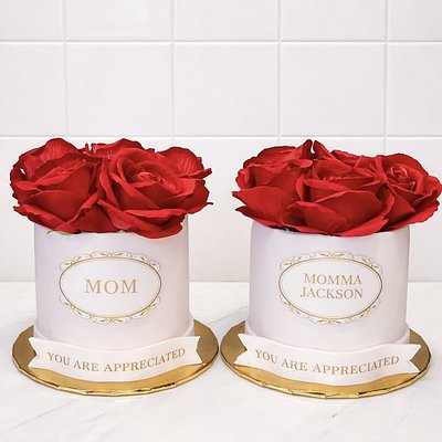 7” Venus Et Fleur Custom Cake 