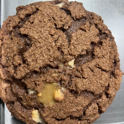 Snickers Triple Chocolate Cookies