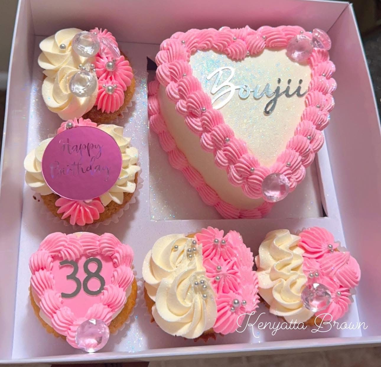 4ct Cupcakes And 8ct Cookies Collab Or Mini Cake And 4ct Cupcake Collab