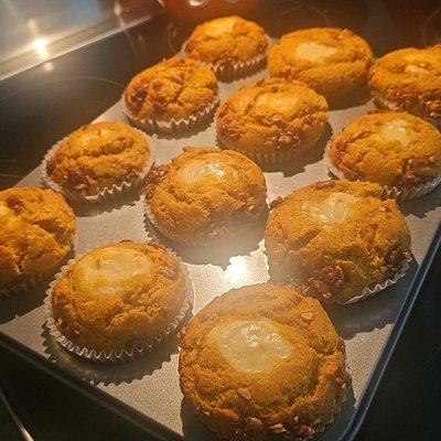 Pumpkin Cream Cheese Muffins