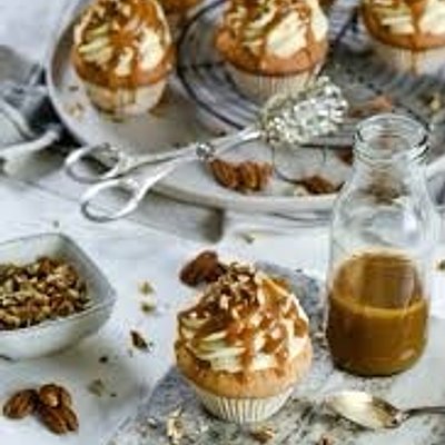Caramel Pecan Cupcake 
