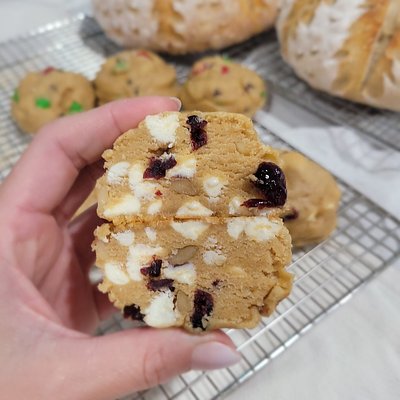 Cranberry Walnut & White Chocolate Chip gormet Cookie (HOLIDAY SPECIAL)