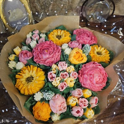 Dozen Cupcake BOUQUET 