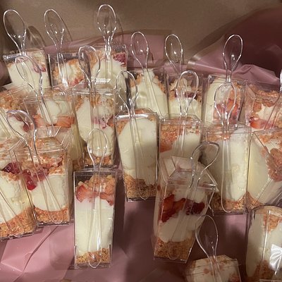 Strawberry Crunch Cheesecake