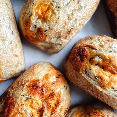 Cheddar & Chive Artisan Sourdough Bread 