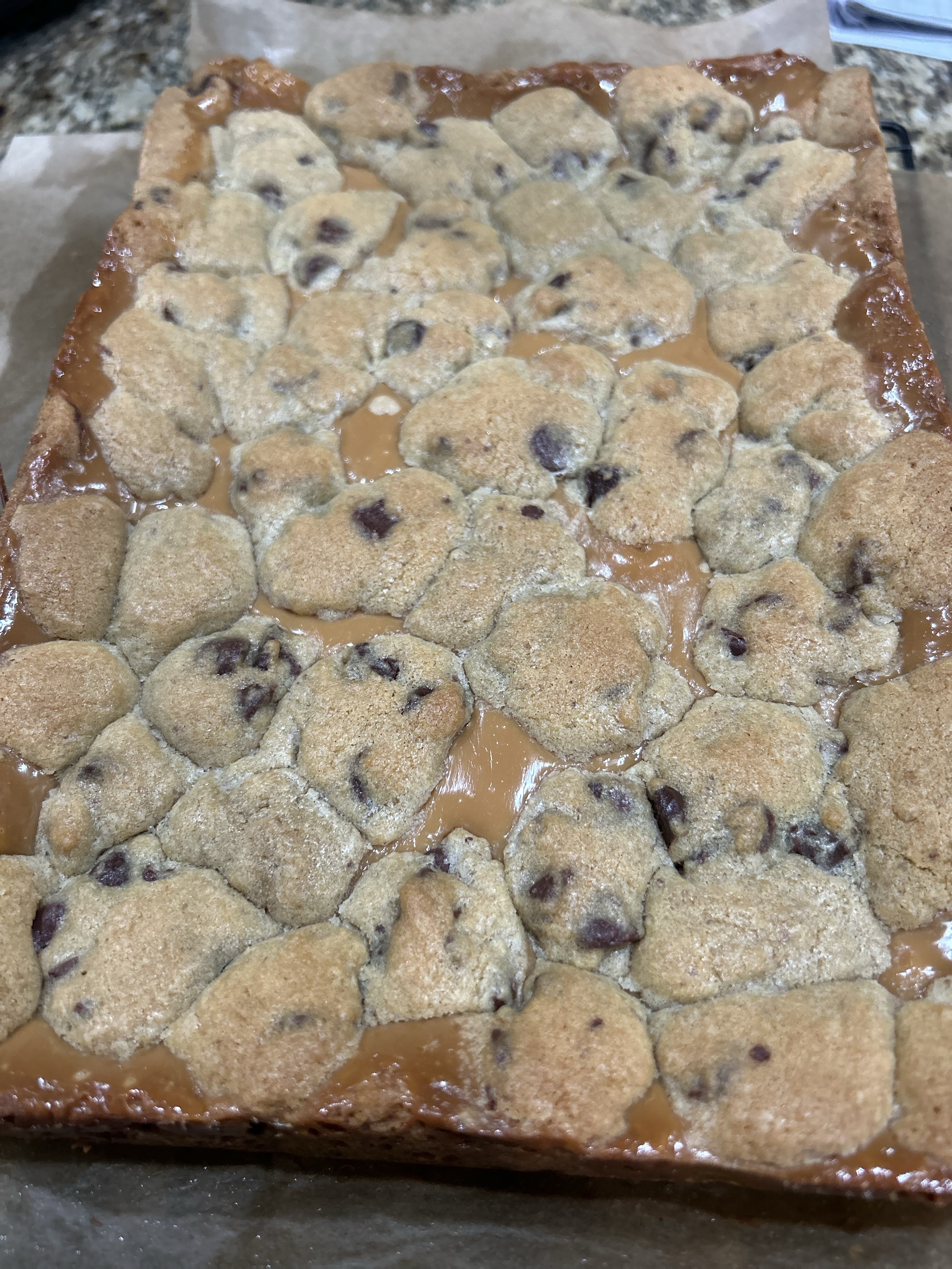 Chocolate Chip Caramel Bars 