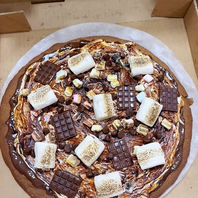 KETO S’MORES SPECIALTY COOKIE PIZZA CAKE