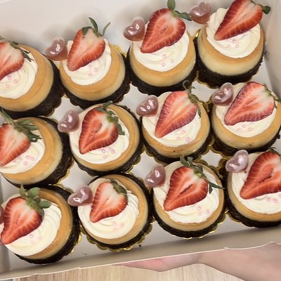 Mini Chocoflans (By The Dozen) w/Chantilly