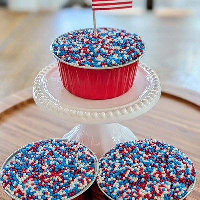 Firecracker Dot Cakes 