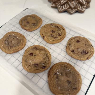 Half-Dozen (6) Brown Butter Chocolate Chip Cookies