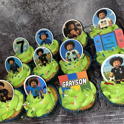 Freestyle Cupcakes (Custom Toppers)