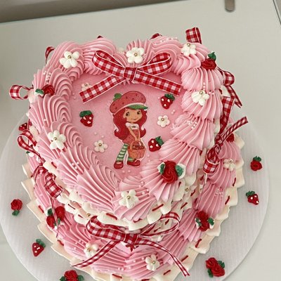 6 Inch Heart Cake 