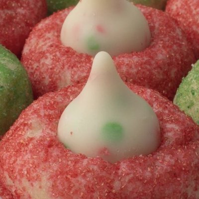 “Christmas Kiss” Sugar Cookies