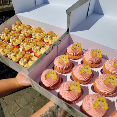 Cupcakes Dozen
