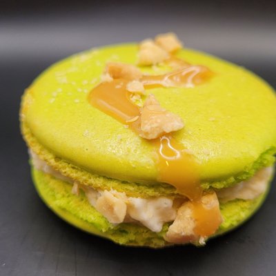 6 Dozen (72) Premium Macarons