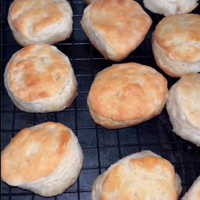 Buttermilk Biscuits 
