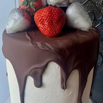 Chocolate Covered Strawberry Cake
