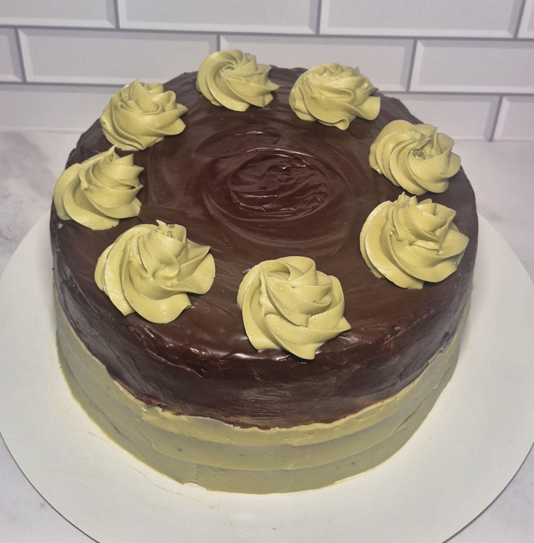 8" Cakes