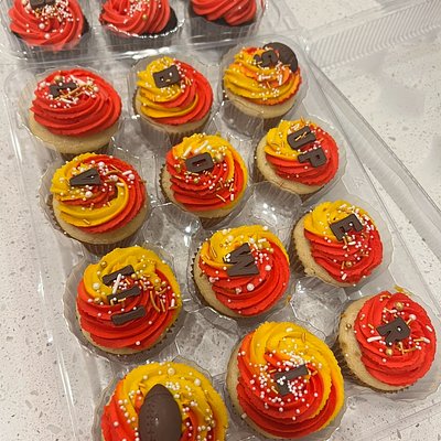Super Bowl LIX Party Pack 