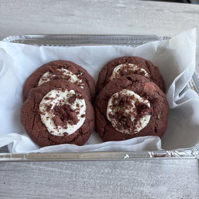 Red Velvet Cookies 