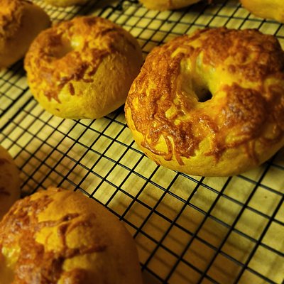 6 Cheese Sundried Tomato 