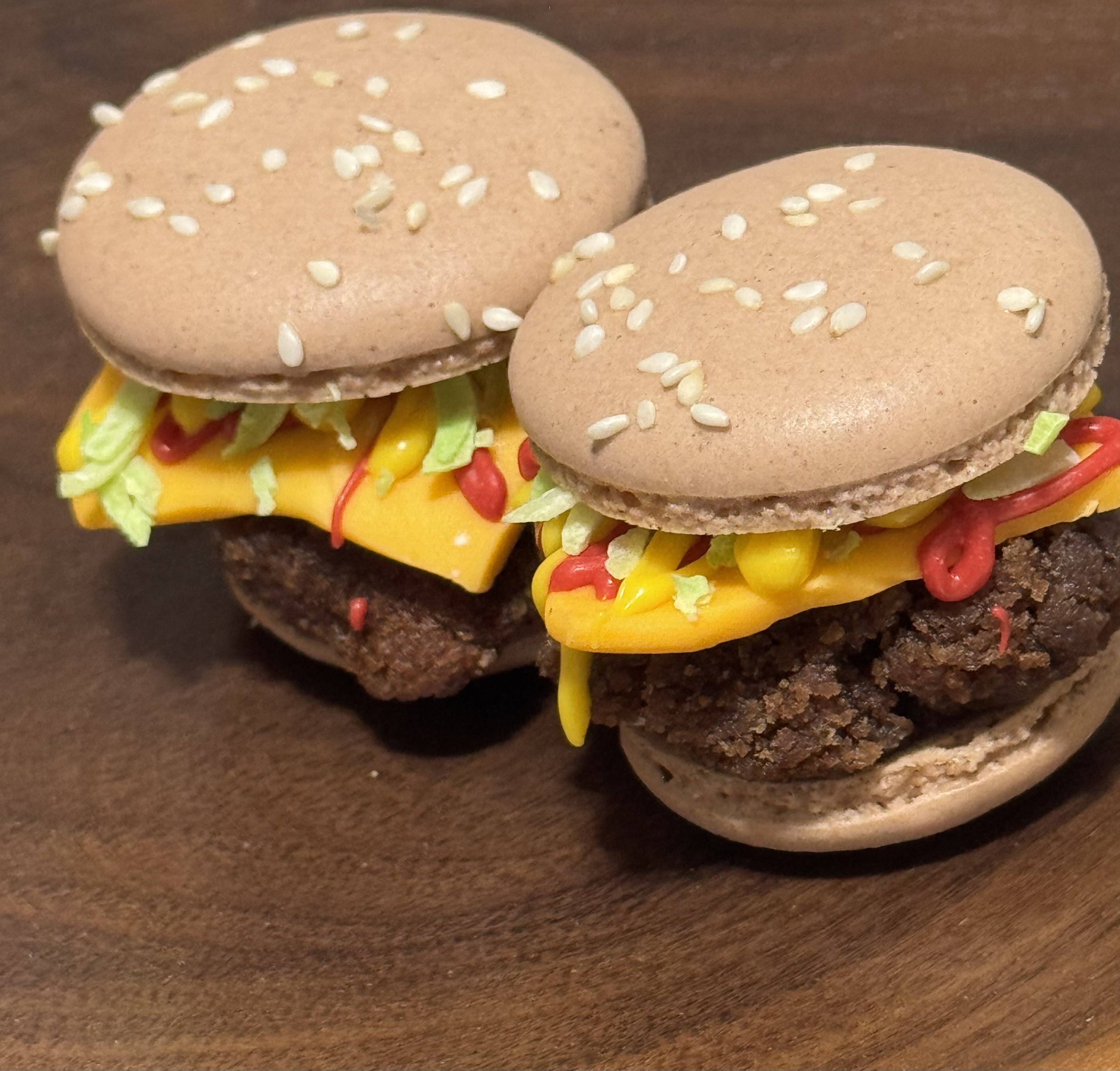 Cheeseburger Macarons