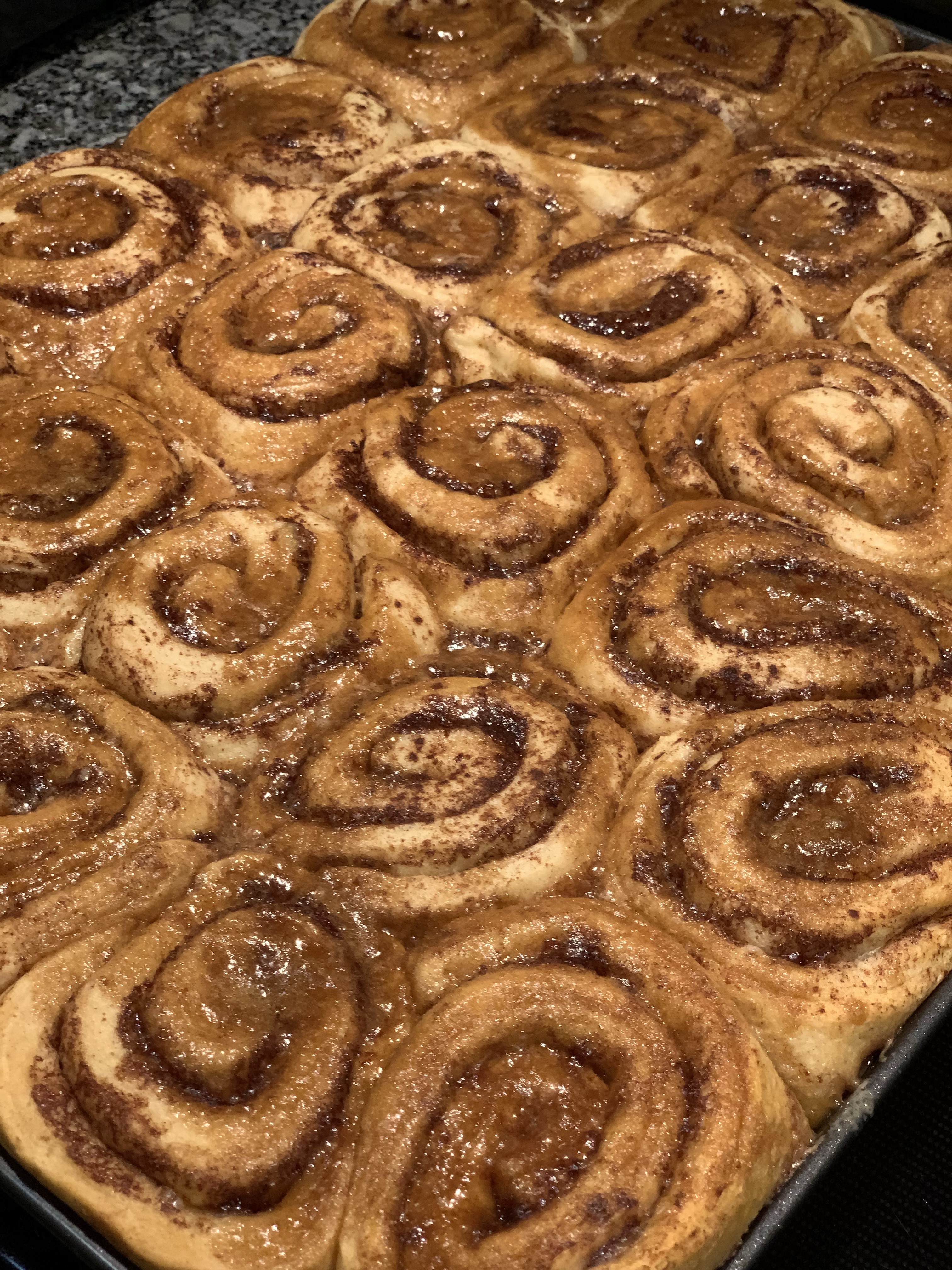 Sticky Cinnamon Rolls (1 Dozen)