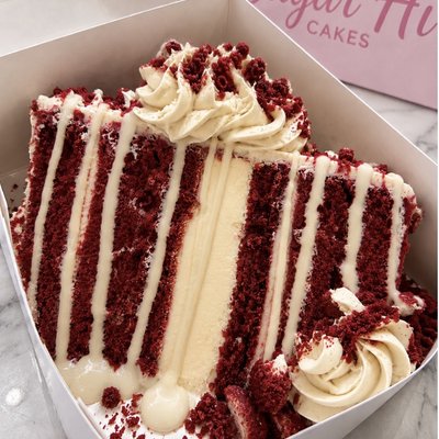 Red Velvet Cheesecake Cake