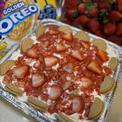 Strawberry Crunch Cake