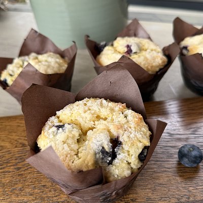 Blueberry Crumble Muffins 