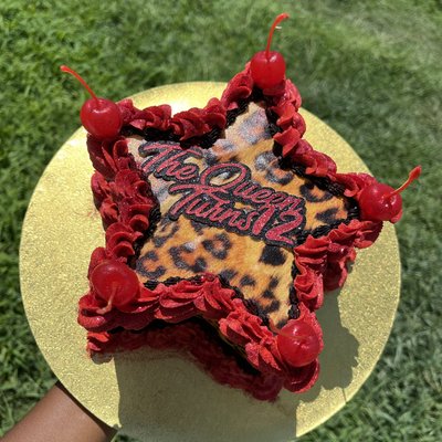 Shaped And Character Cakes