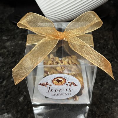 Love Is Brewing Bridal Shower Favors (30 Count)