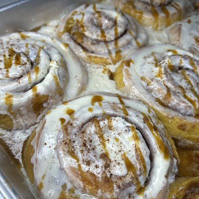Pumpkin Cinnamon Rolls 4pk