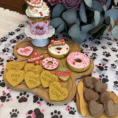 Paw-lentines Day Treat Box 
