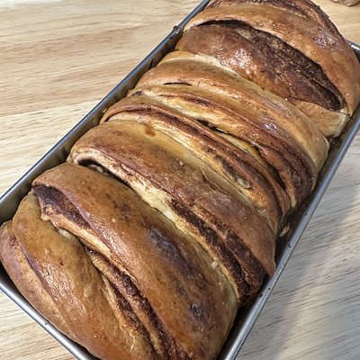 Garlic Butter & Cheese Croissant 