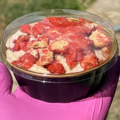 Strawberry Crave Roll