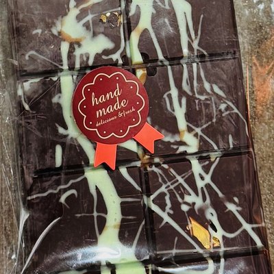 Medium Dubai (Dark Chocolate)