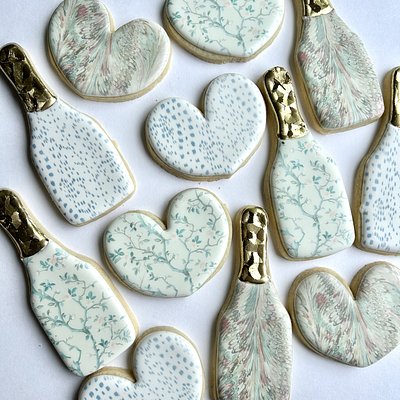 1 Dozen Champagne Bottles/Heart Mix