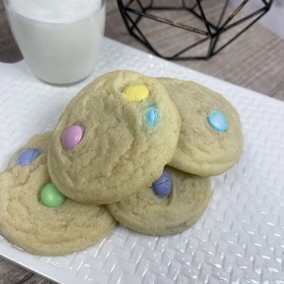 M&M Cookies (per dozen)
