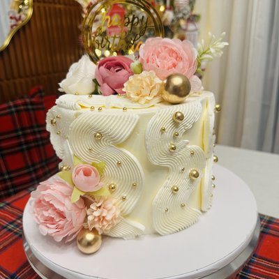 12"x6" Custom Cake