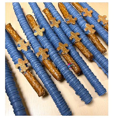 Chocolate Covered Pretzel Rods