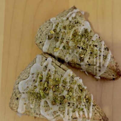 Pistachio -2 Scones Per pack