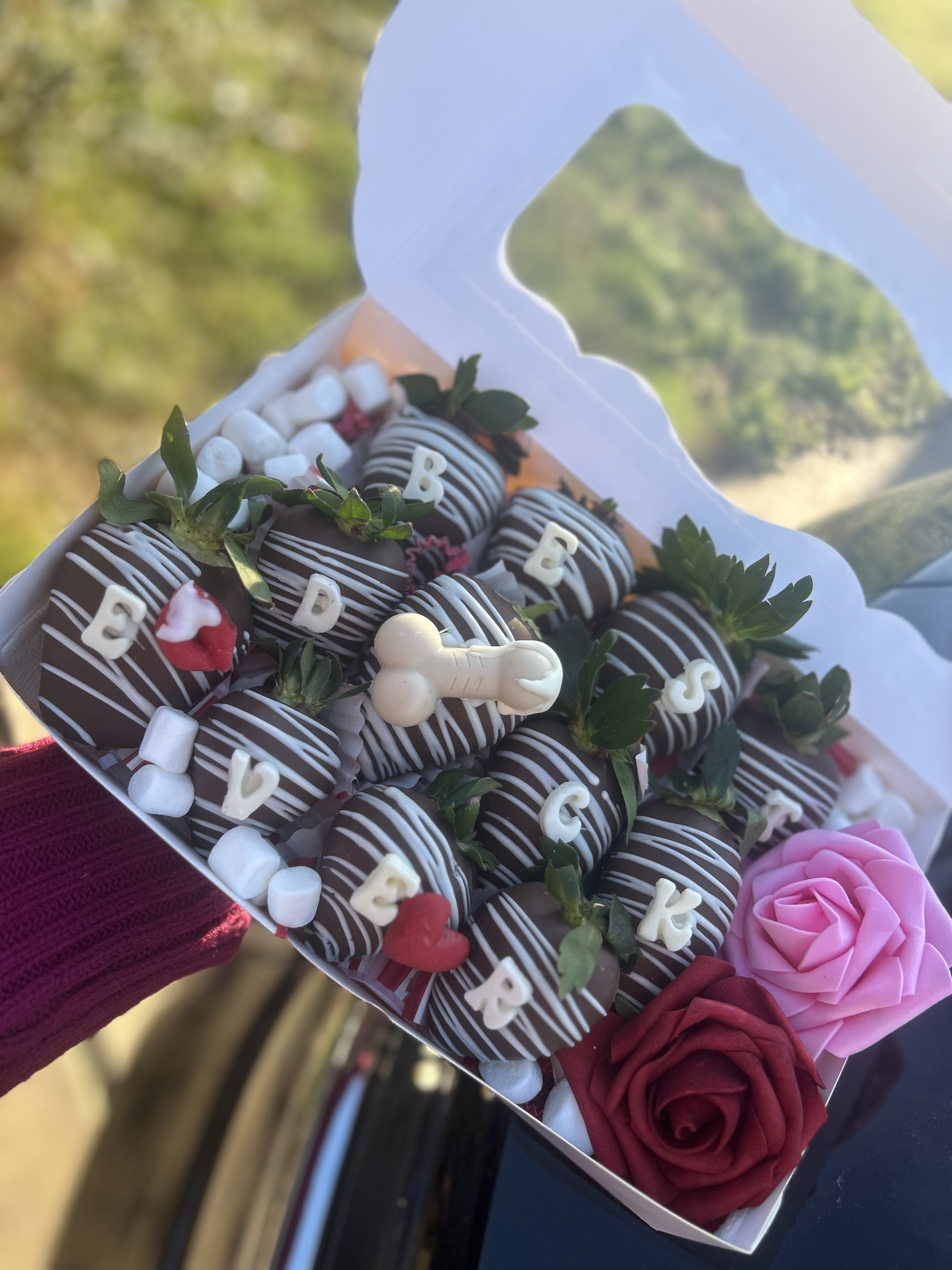 Dozen Strawberries 