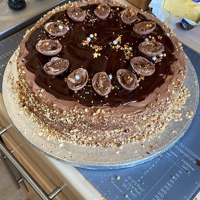 ChocNut Cake Round Big Tray