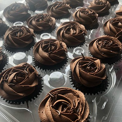 Chocolate Cupcake with Frosting 