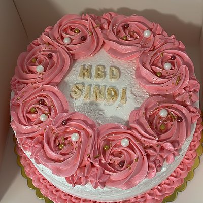 8” 2 Layer Round Cake
